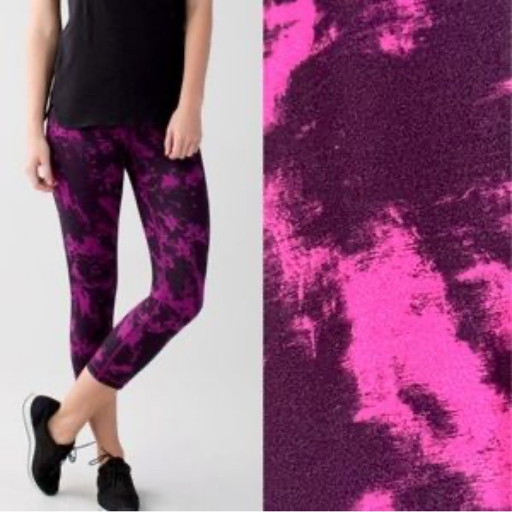Lululemon wonder under purple/black tie-dye leggings size 4